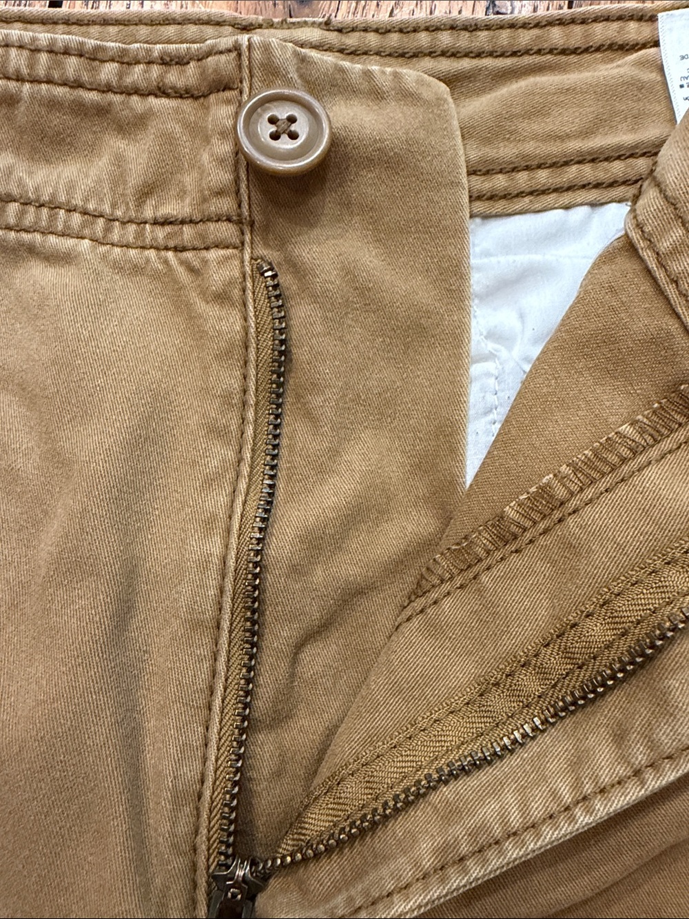 OLD NAVY COTTON DEEP TAN CARGO SHORTS- MEN'S SIZE 29 - Picture 2 of 11